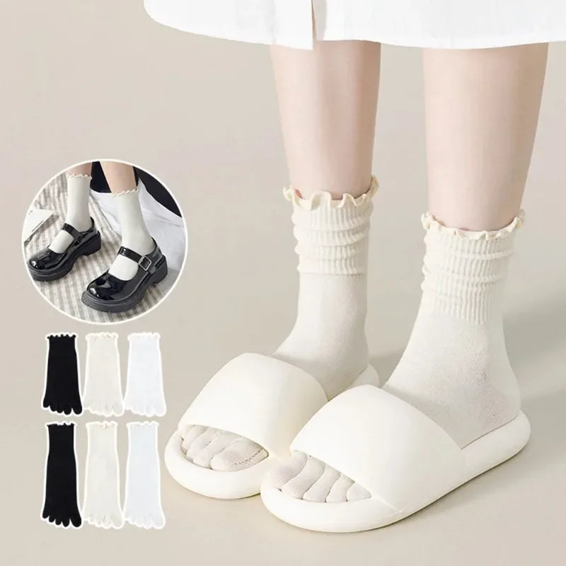 Women's cotton five-toe socks, fashionable rolled edges, white loose Harajuku short socks with toes