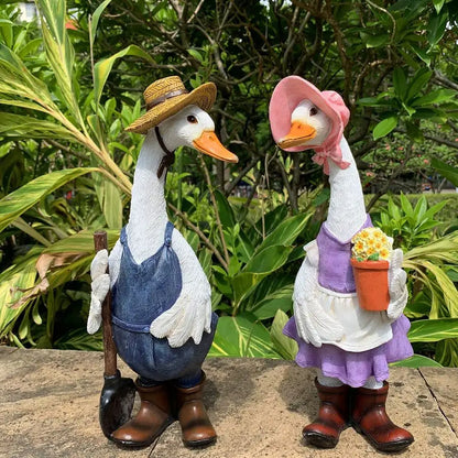 Garden Statues Gardener Couple Duck